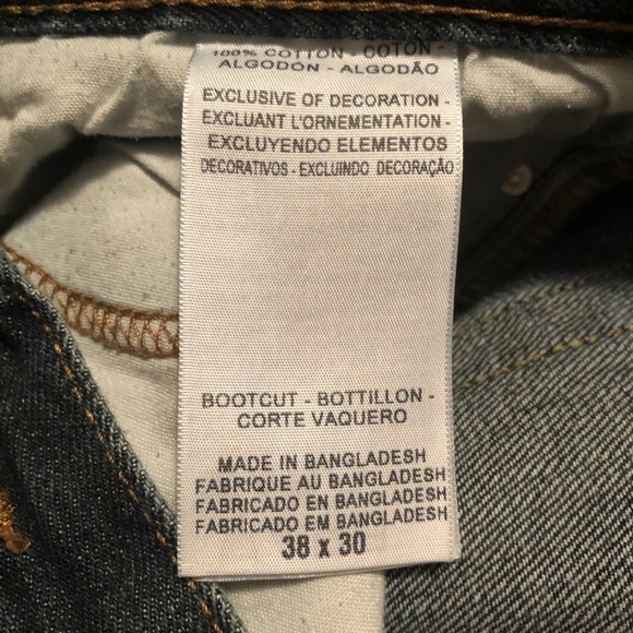 Men’s signature jeans by Levi size 38 x 30 - Picture 8 of 8